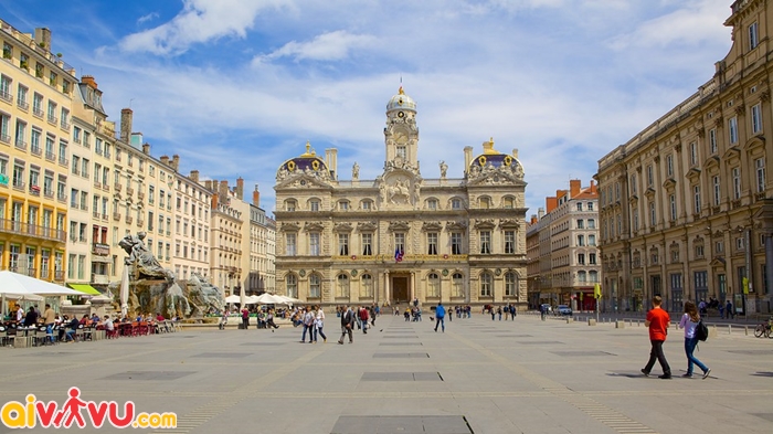 Quảng trường Place des Terreaux
