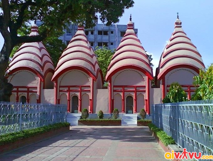 Đền Dhakeshwari là trung tâm tôn giáo Hindu ở Dhaka